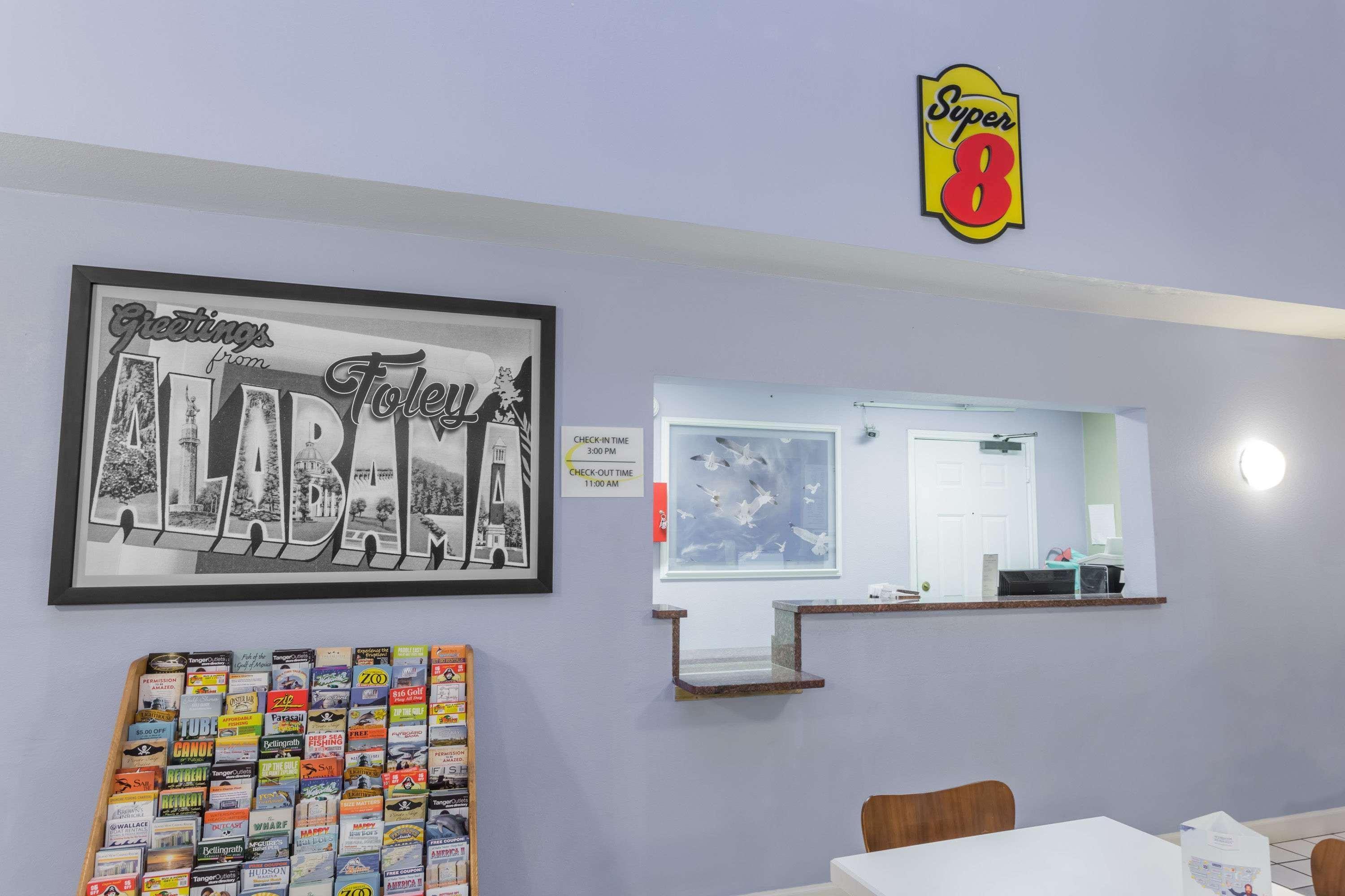 Super 8 By Wyndham Foley Motel Eksteriør bilde